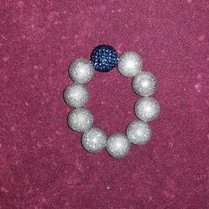 Kirna zabete bracelete